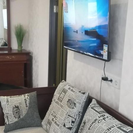 Super View, Luxury Apartment Near Chernihiv Metro. Kiev Dış mekan fotoğraf