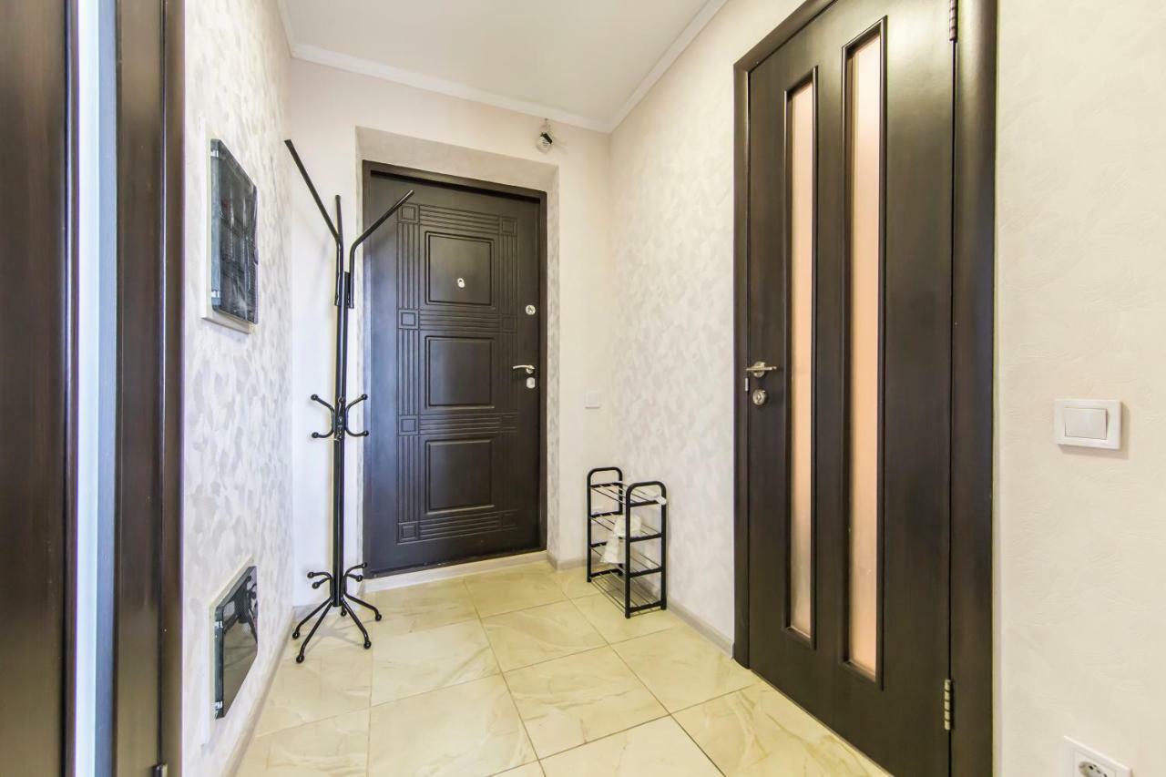 Super View, Luxury Apartment Near Chernihiv Metro. Kiev Dış mekan fotoğraf