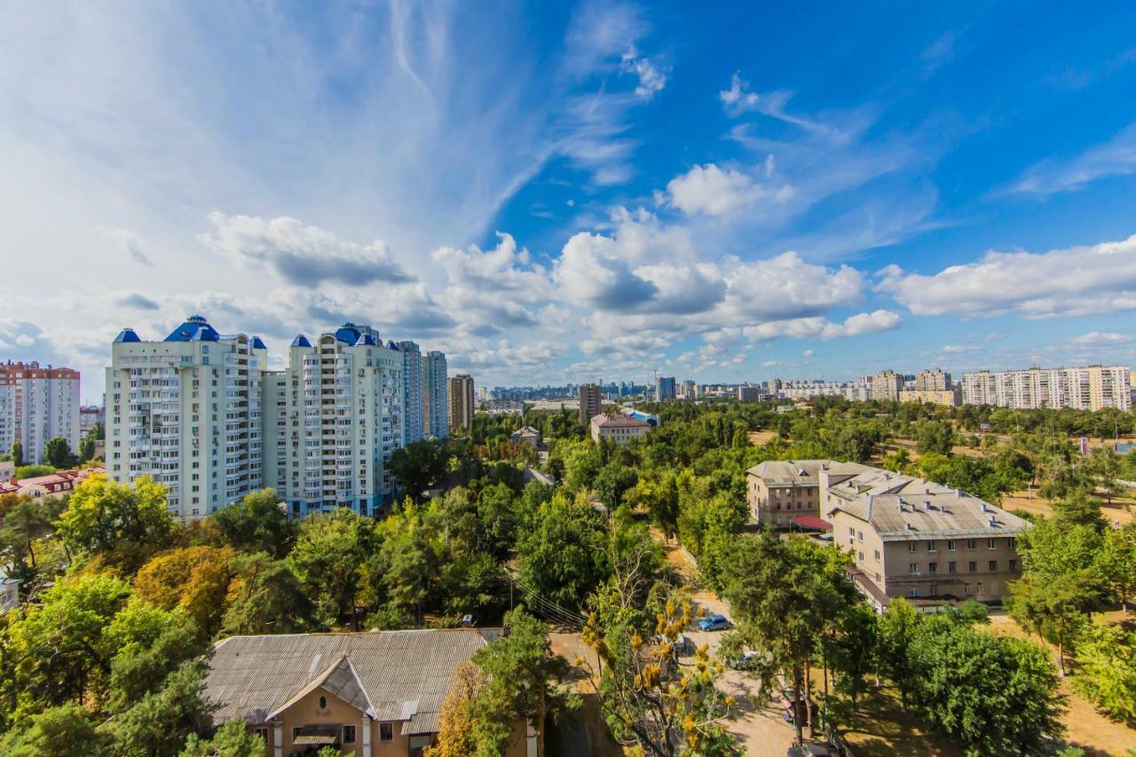 Super View, Luxury Apartment Near Chernihiv Metro. Kiev Dış mekan fotoğraf