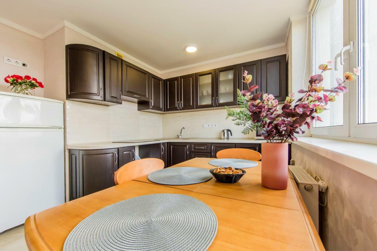 Super View, Luxury Apartment Near Chernihiv Metro. Kiev Dış mekan fotoğraf