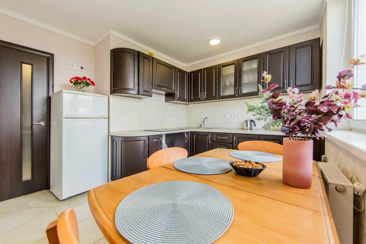Super View, Luxury Apartment Near Chernihiv Metro. Kiev Dış mekan fotoğraf