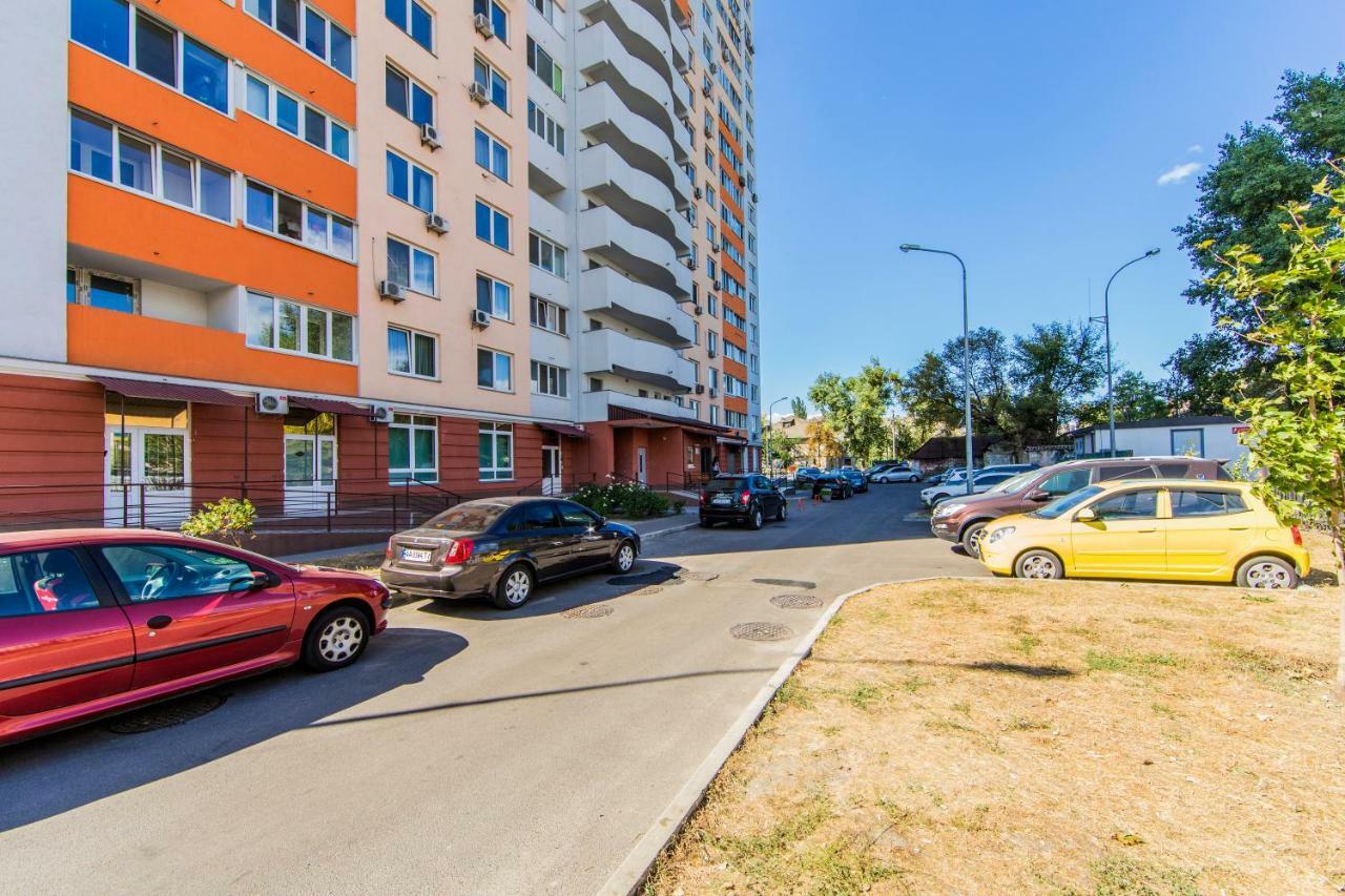 Super View, Luxury Apartment Near Chernihiv Metro. Kiev Dış mekan fotoğraf