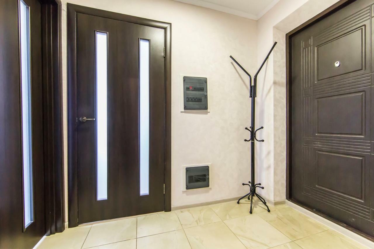 Super View, Luxury Apartment Near Chernihiv Metro. Kiev Dış mekan fotoğraf